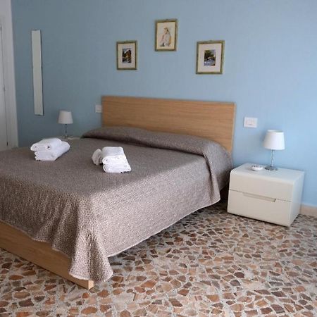 בארי Sole & Luna Guest House מראה חיצוני תמונה