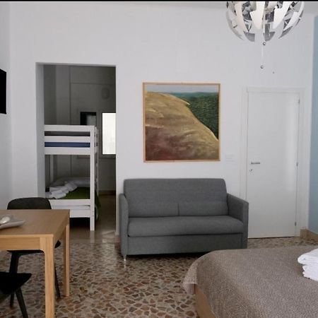 בארי Sole & Luna Guest House מראה חיצוני תמונה